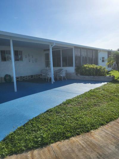 Photo 3 of 38 of home located at 209 Rainbow Dr North Fort Myers, FL 33903