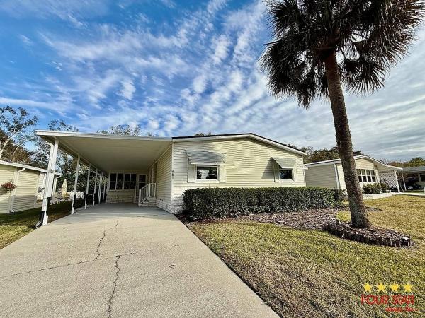 Photo 1 of 2 of home located at 961 E Palm Valley Drive Oviedo, FL 32765