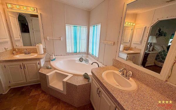 1992 Palm Harbor  Home