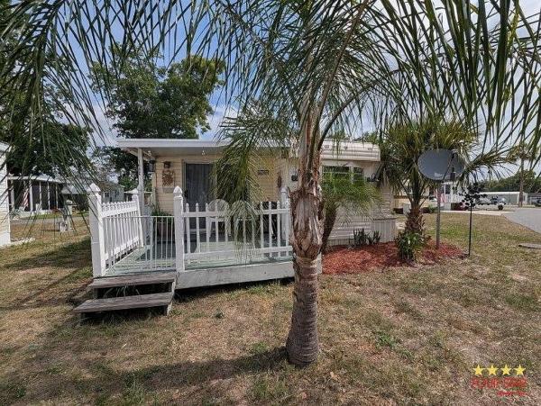 Photo 1 of 2 of home located at 28229 Cr 33 Leesburg, FL 34748