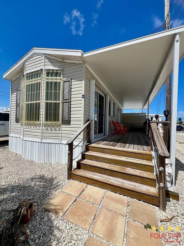 Photo 1 of 2 of home located at 1361 Overseas Hwy Marathon, FL 33050