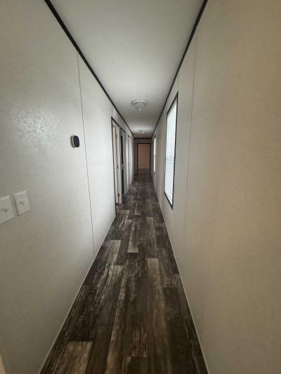 Photo 5 of 16 of home located at 8701 NE 107th Pl #165 Kansas City, MO 64157