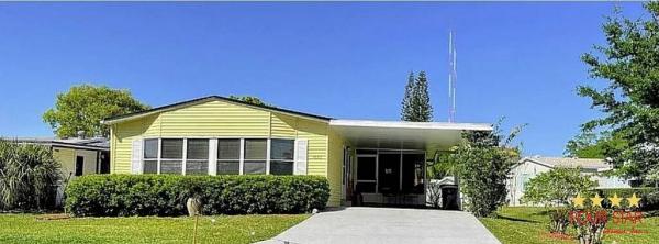 Photo 1 of 2 of home located at 1020 Hyde Park Circle Winter Garden, FL 34787