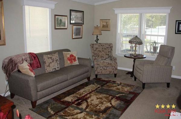 2017 SKYL  Home