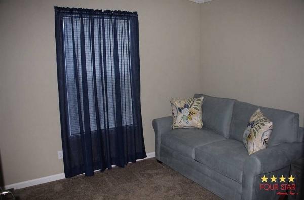 2017 SKYL  Home