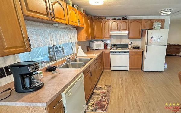 1975 CHMP  Home