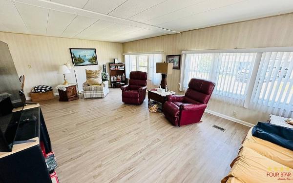 1975 CHMP  Home