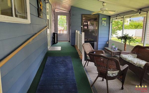 1985 PALM   Home