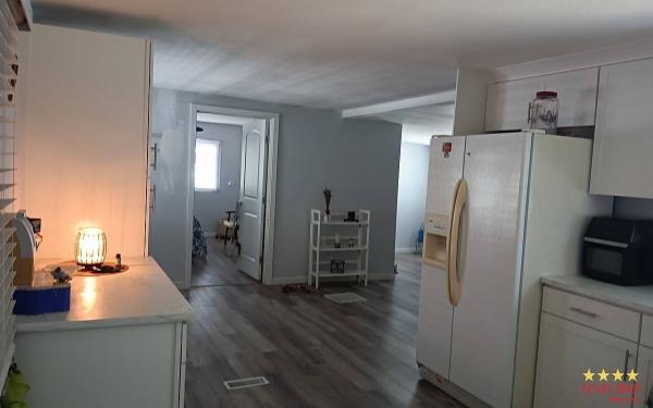 1977 GLEK  Home