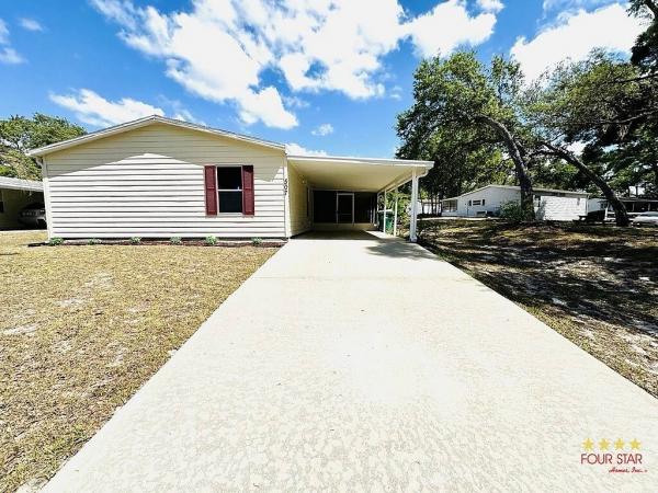 Photo 1 of 2 of home located at 507 Royal Palm Drive Deland, FL 32724
