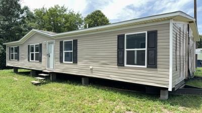 Mobile Home at 282 Hershal Ln Cedar Creek, TX 78612