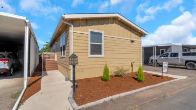 Photo 2 of 26 of home located at 1800 Lakewood Ct #37 Eugene, OR 97402