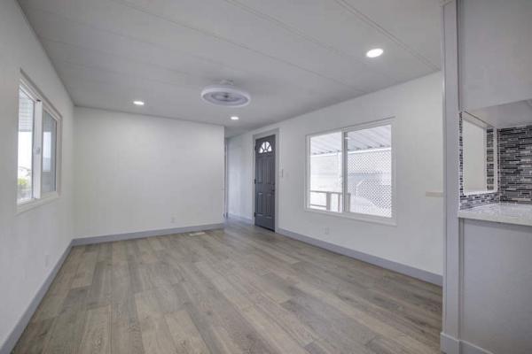 1977 REGAL MANUFACTURING INC Manufactured Home