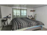 1972 Park Estate Manufactured Home