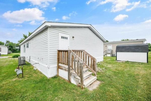 1997 WoodField FGS1680 209R  Home