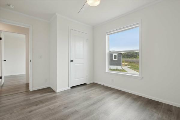 2025 Champion 719 DAPB2856H32301  Home