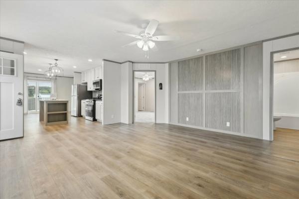 2025 Clayton 711 95PLH28563JH25  Home