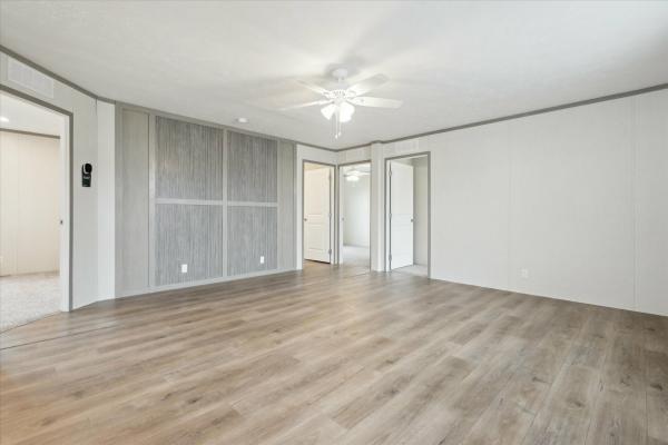2025 Clayton 711 95PLH28563JH25  Home