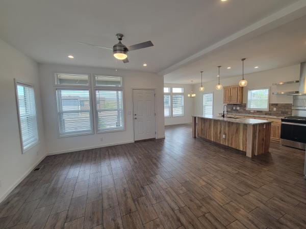2023 Champion 286432001 Mobile Home