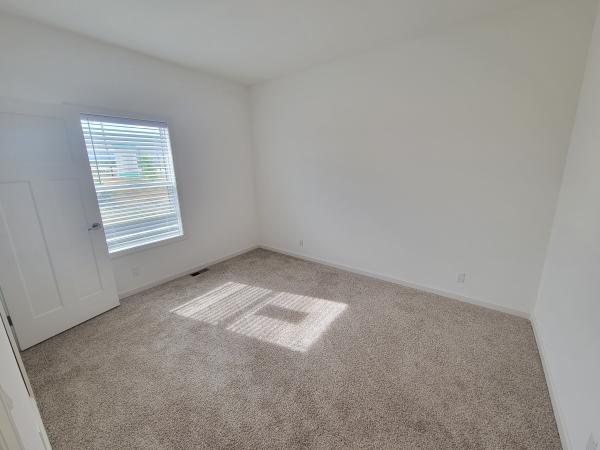 2023 Champion 286432001 Mobile Home