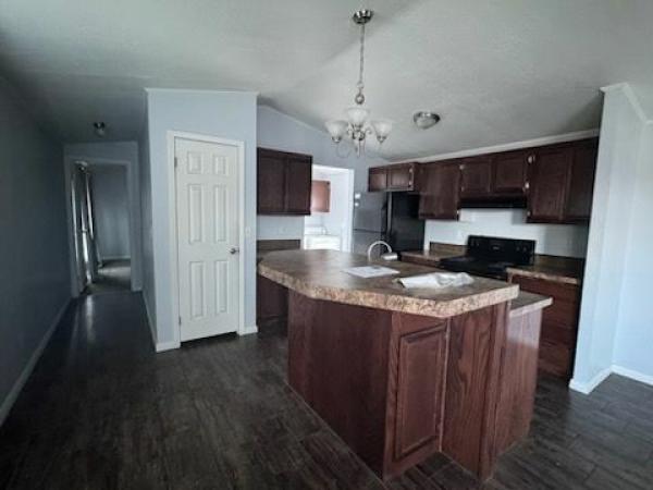 2018 372 Mobile Home