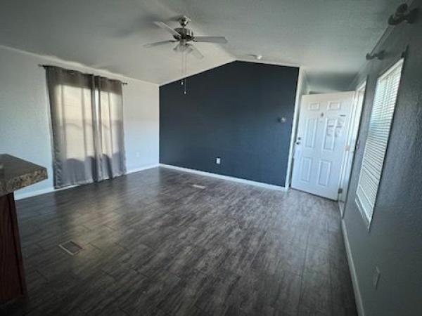 2018 372 Mobile Home