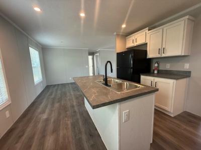 Photo 4 of 15 of home located at 4214 Hunters Pointe Fort Wayne, IN 46818
