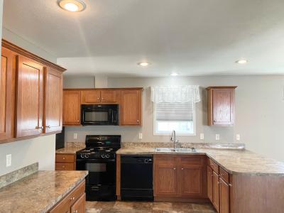 Mobile Home at 6188 Crestwood White Lake, MI 48383