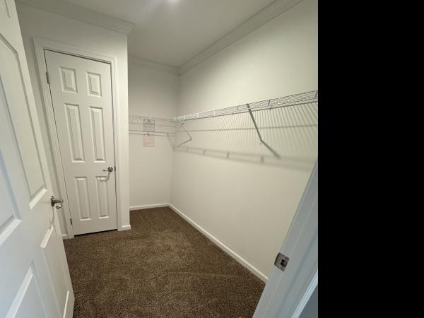 2022 Commodore 111 Mobile Home