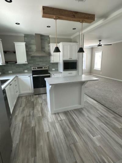 Photo 5 of 10 of home located at 202 Skipjack Lane Freeport, FL 32439