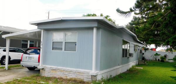 Photo 1 of 2 of home located at 33 Idle Lane Lake Alfred, FL 33850
