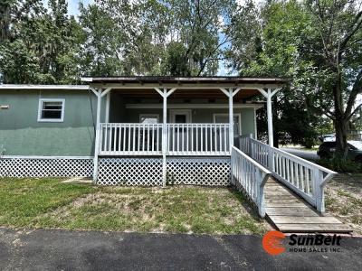 Photo 4 of 33 of home located at 2580 SE 1st Avenue, Lot 103 Ocala, FL 34471