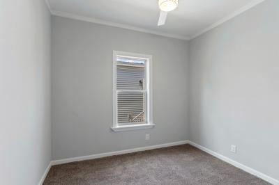 Photo 5 of 18 of home located at Site #128, 4994 Harbor Lights Dr. Saint Petersburg, FL 33708