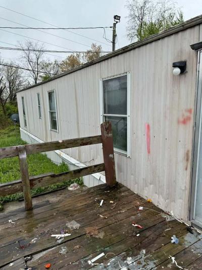 Mobile Home at 111 Flamingo Tlpk London, KY 40744