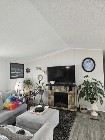 Photo 2 of 4 of home located at 5420 Baronne White Lake, MI 48383
