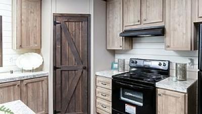 Photo 5 of 19 of home located at 1095 Western Drive Colorado Springs, CO 80915