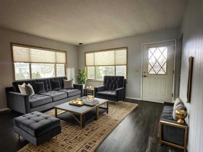 Photo 3 of 17 of home located at 100 SW 195th Avenue, Sp. #34 Beaverton, OR 97006