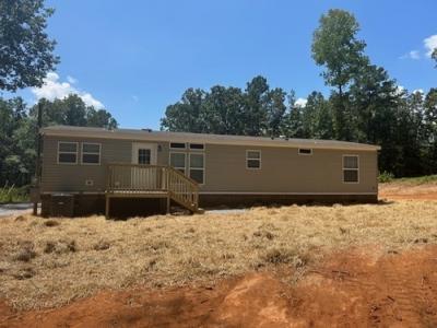 Photo 2 of 21 of home located at 457 Davis St. Wilsonville, AL 35186