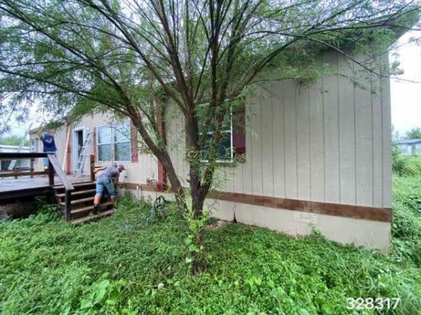 Photo 1 of 1 of home located at Manufactured Housing Consultan 13930 Interstate 35 S Von Ormy, TX 78073
