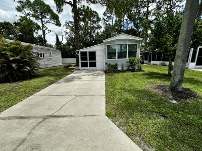 Photo 2 of 14 of home located at 7125 Fruitville Rd 1261 Sarasota, FL 34240