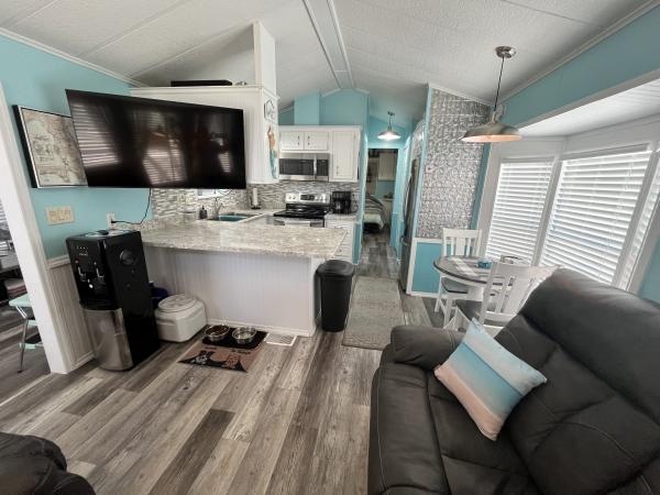 1995  Mobile Home For Sale