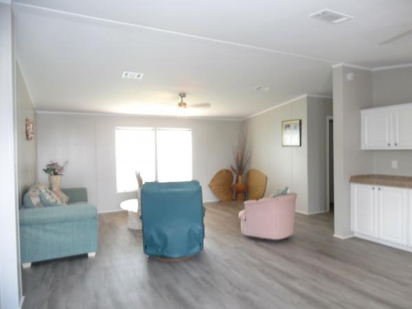 2005 Homes of Merit A17395 Mobile Home