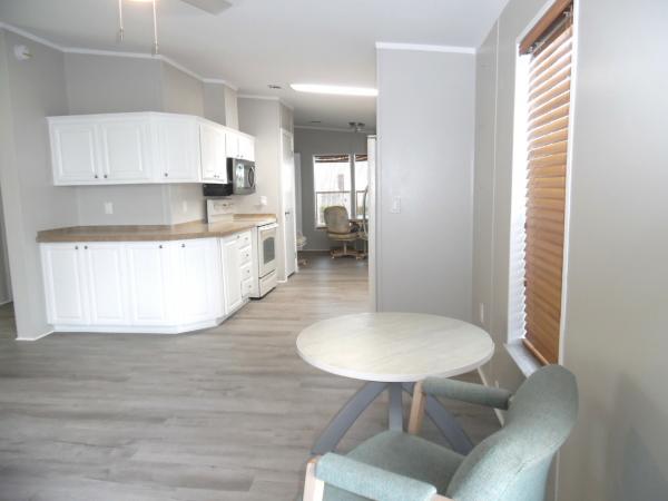 2005 Homes of Merit A17395 Mobile Home