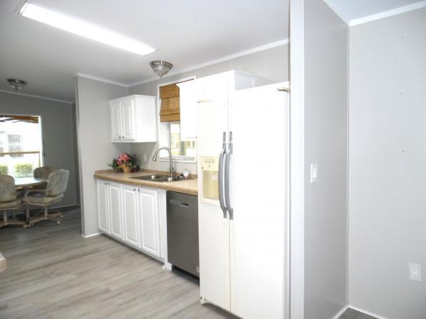 2005 Homes of Merit A17395 Mobile Home