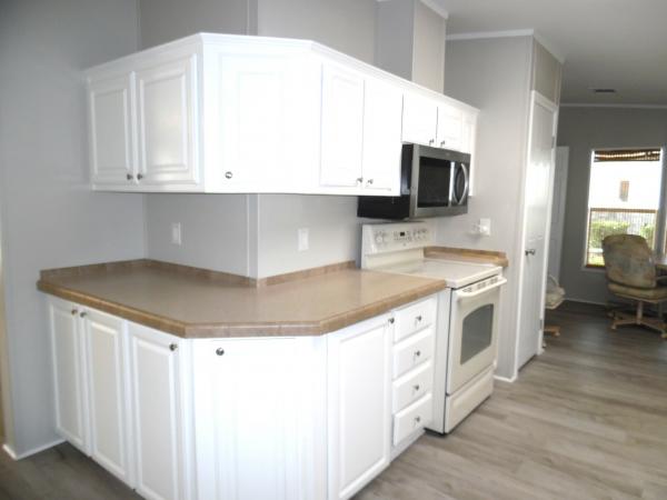 2005 Homes of Merit A17395 Mobile Home