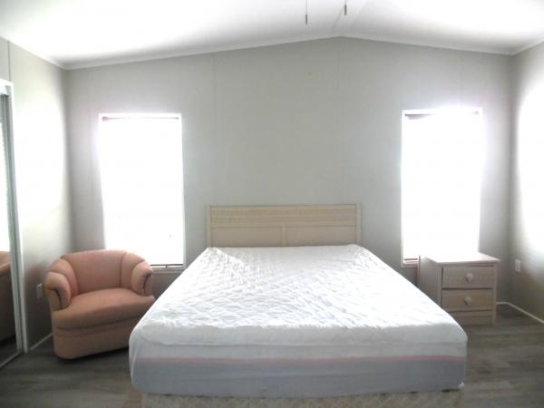 2005 Homes of Merit A17395 Mobile Home