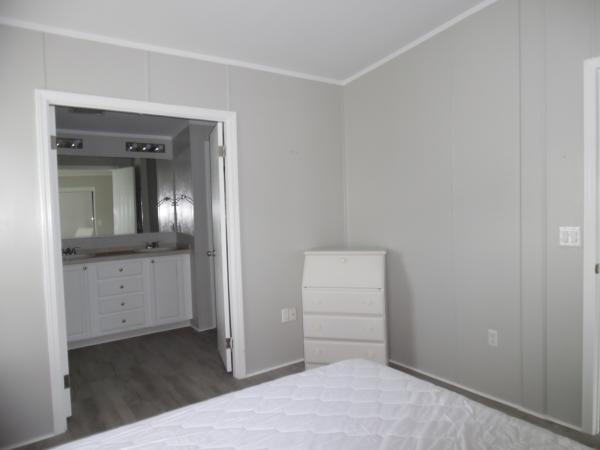 2005 Homes of Merit A17395 Mobile Home