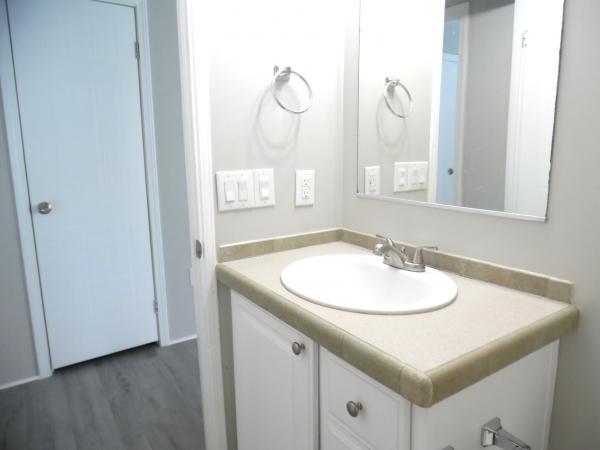 2005 Homes of Merit A17395 Mobile Home