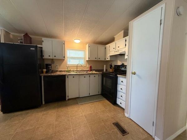 1986 Homes of Merit Mobile Home