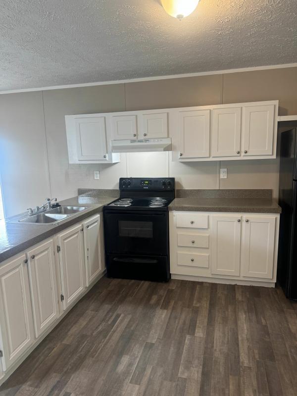 2006 Clayton Homes Inc Mobile Home For Sale